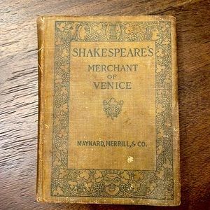 Pocket-size Shakespeare’s Merchant of Venice.